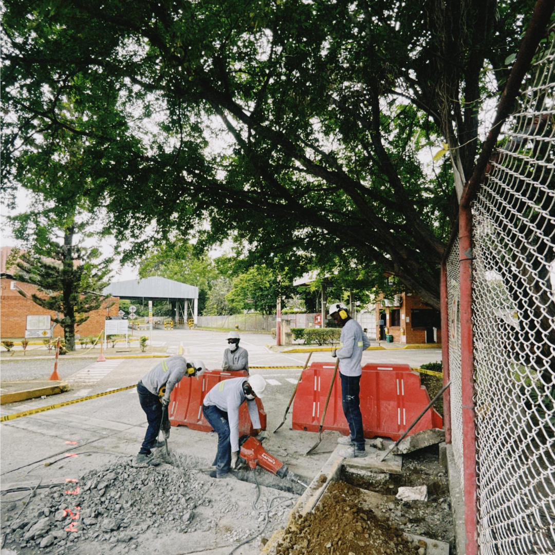 OBRA CIVIL PROYECTO AGUAS RENOVADAS - PLANTA COCA COLA- CALI.